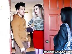 Slutty Ebony beauty Maya Bijou offers some neighbourly love